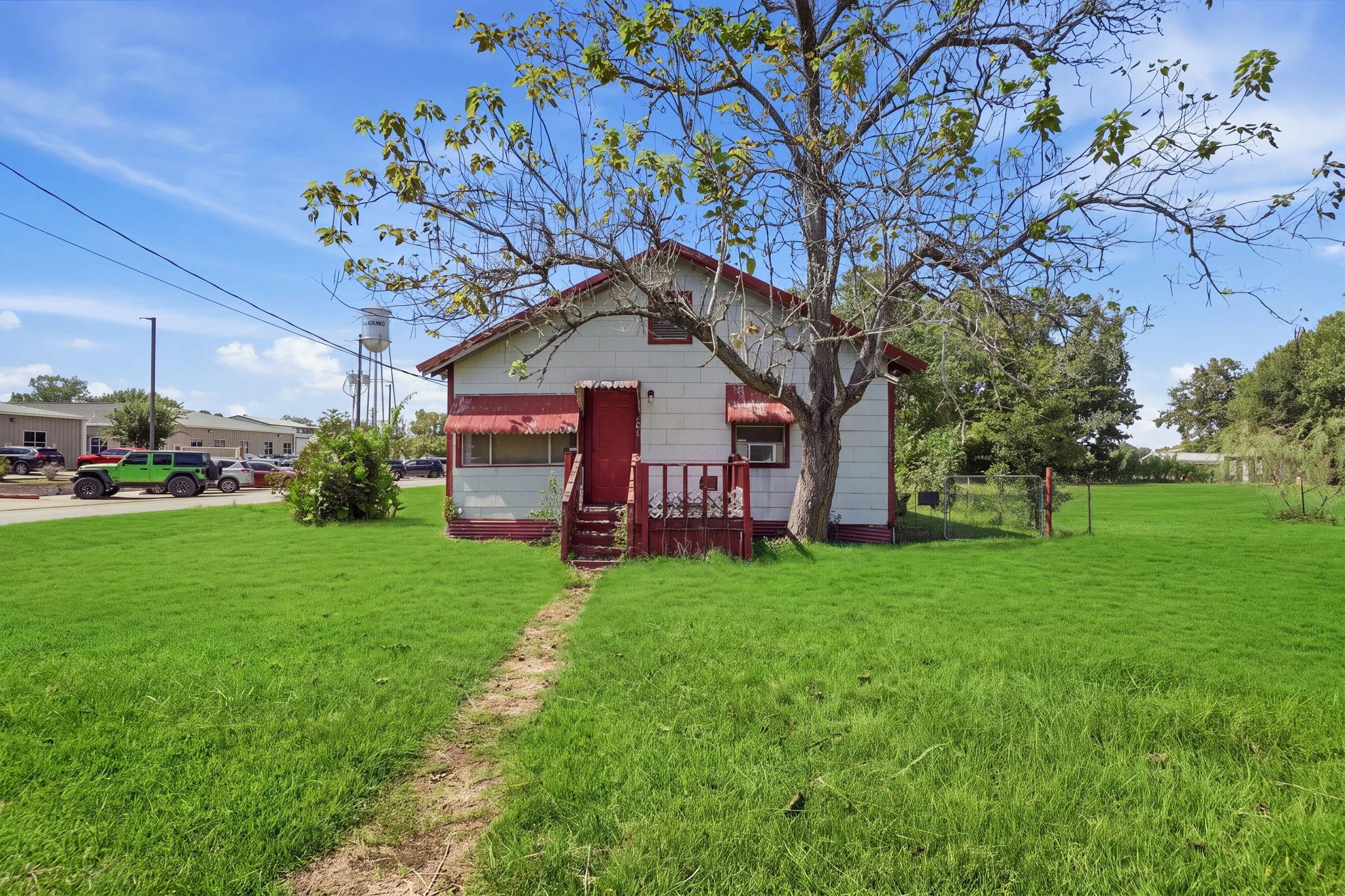 401 N William Barnett Ave — photo