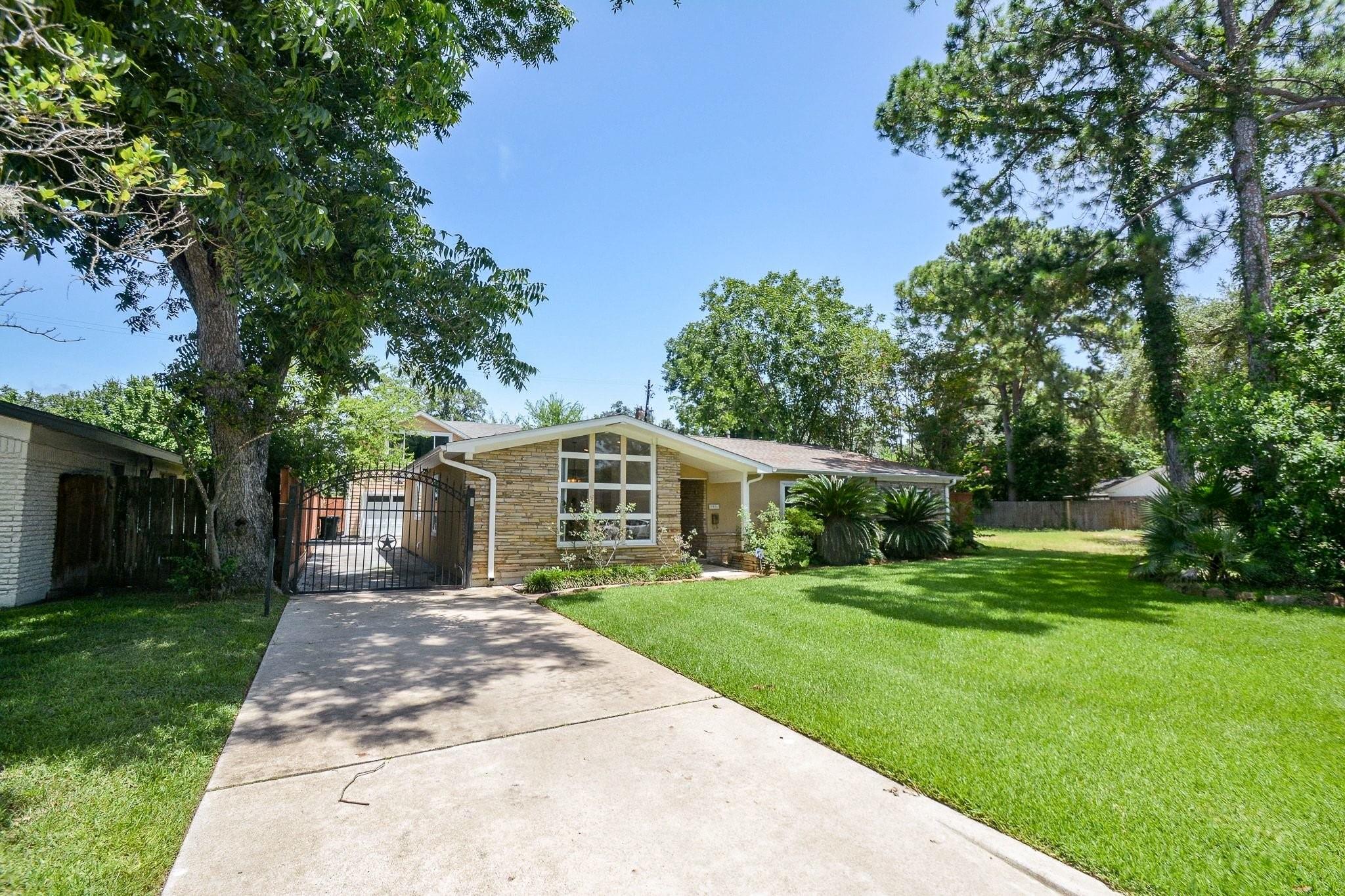 9906 Cedardale Drive — photo