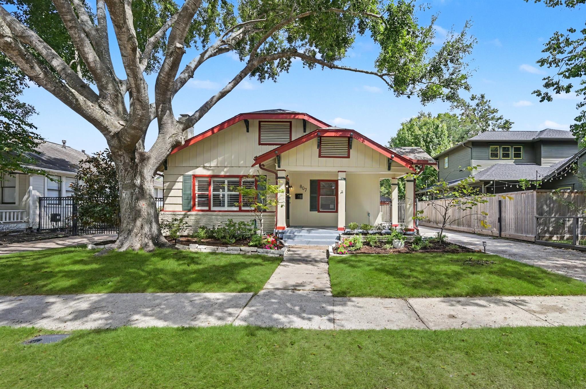 807 Key Street — photo