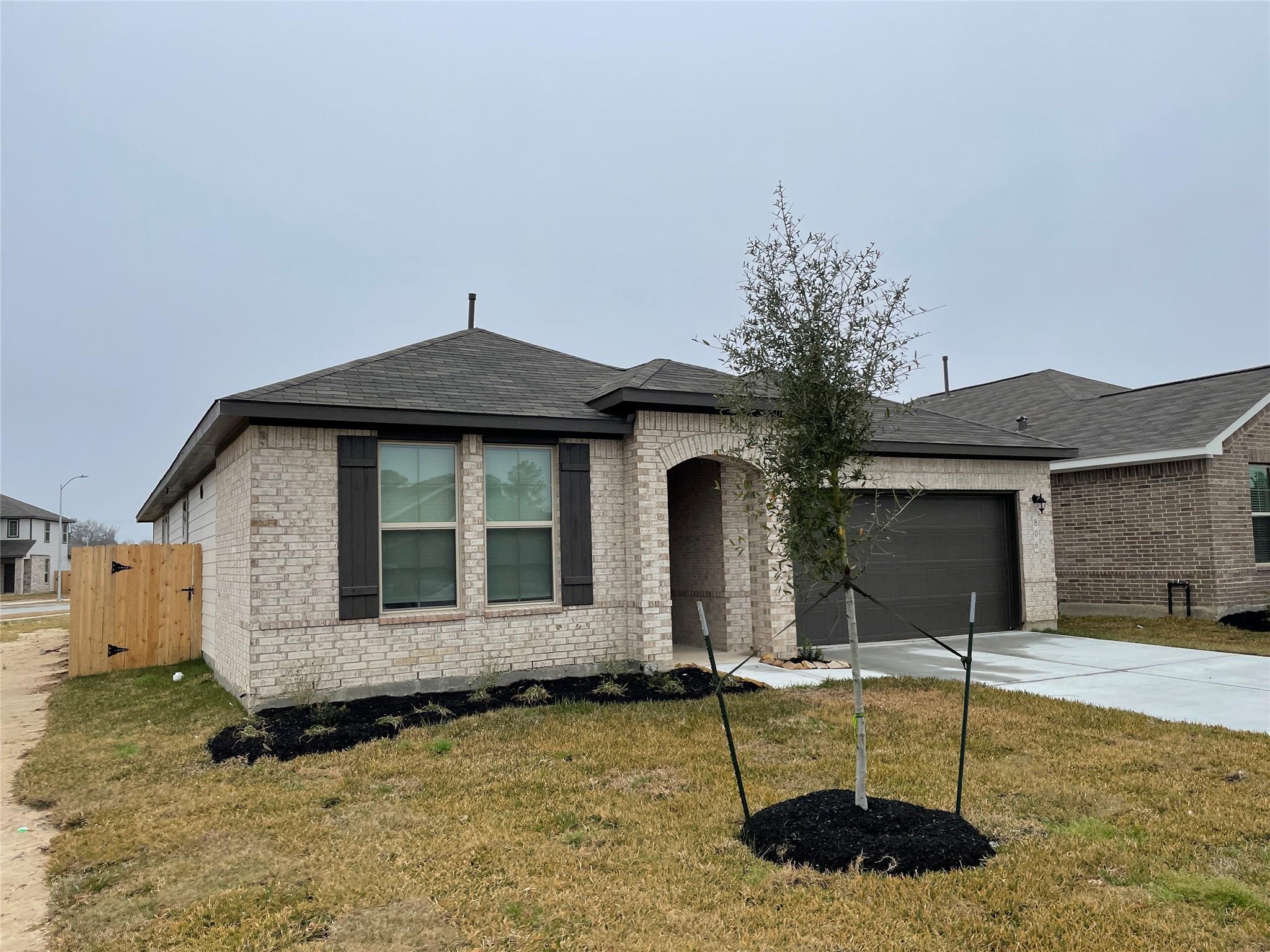 806 Cypress Summit Road — photo