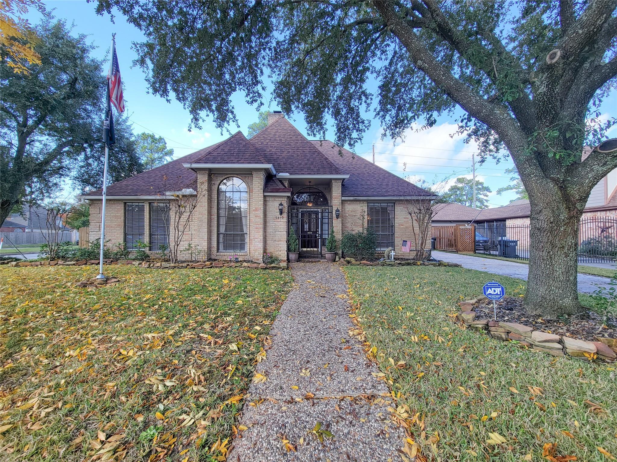 5810 Glenmere Lane — photo