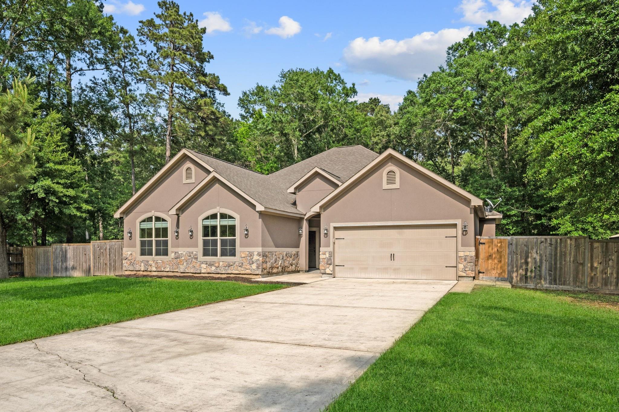 17111 Paluxy Court — photo