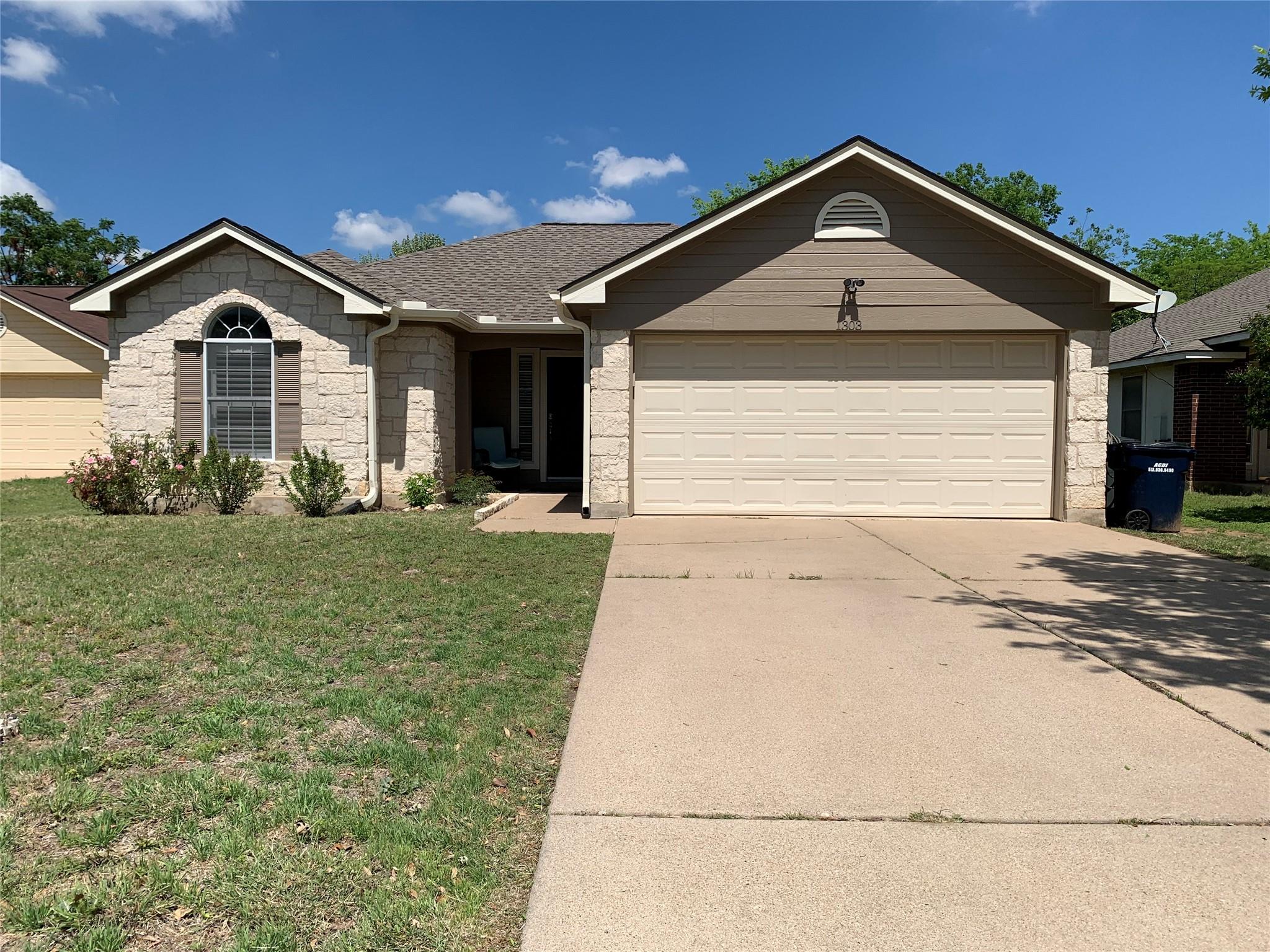 1303 Nightshade Lane — photo