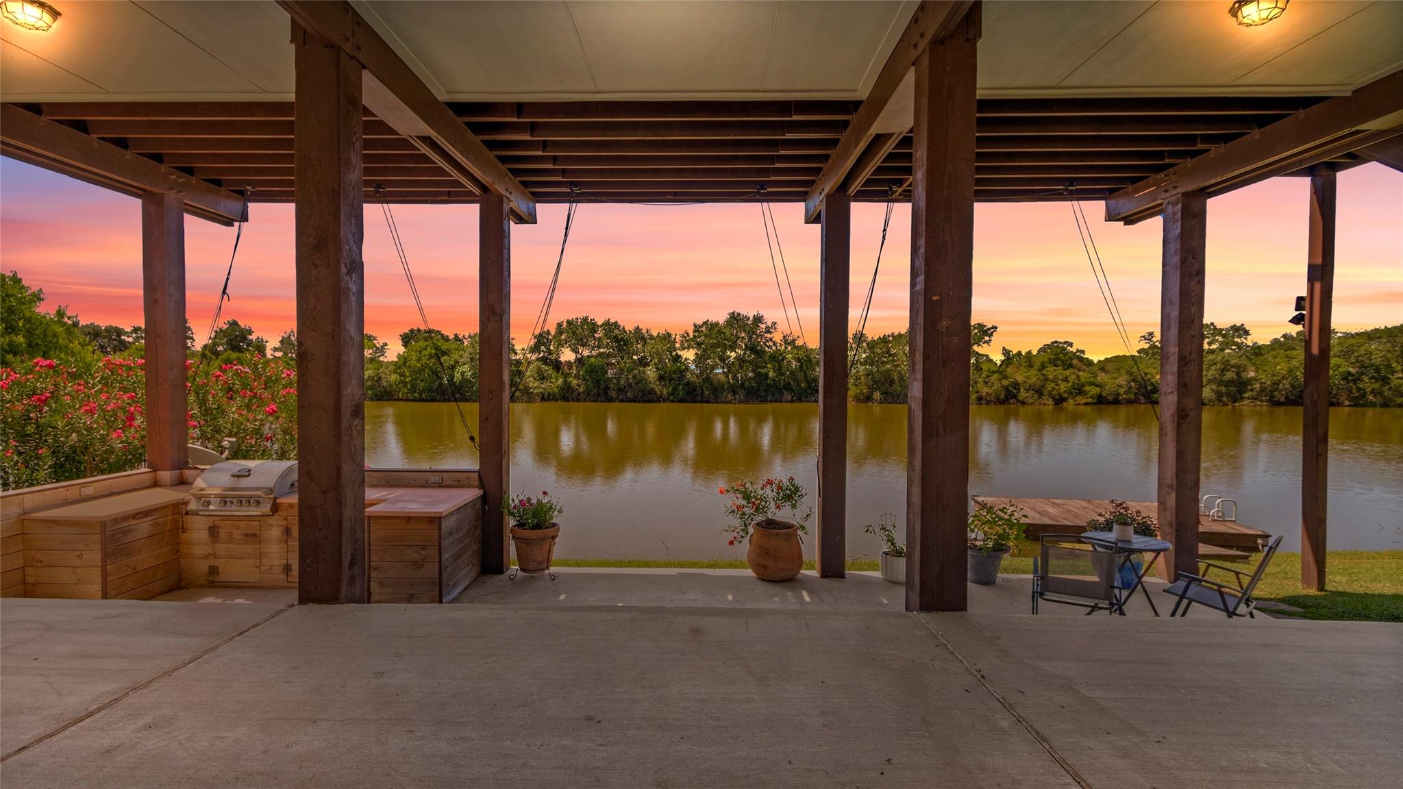 1133 E Meyer Road, Seabrook, TX 77586 — photo 2