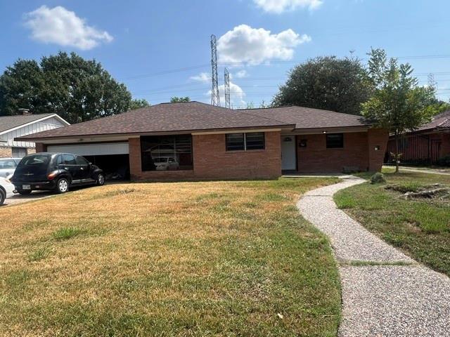 10311 Greenwillow Street — photo