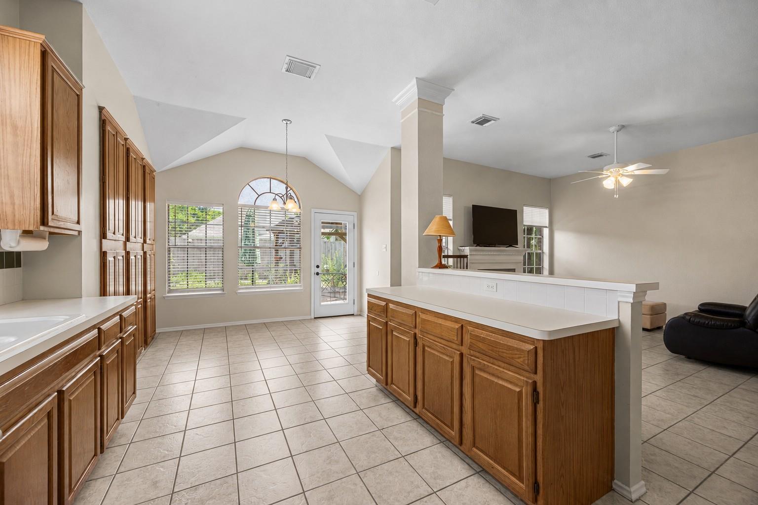 16906 canyon ridge ct, SPRING TX 77379 — photo 2