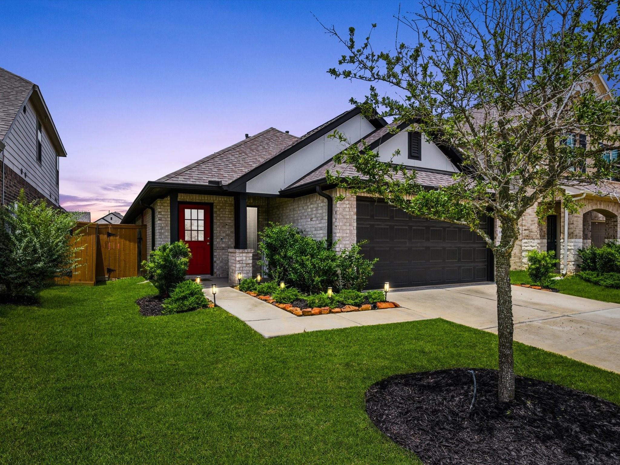 8111 Blue Fish Drive — photo
