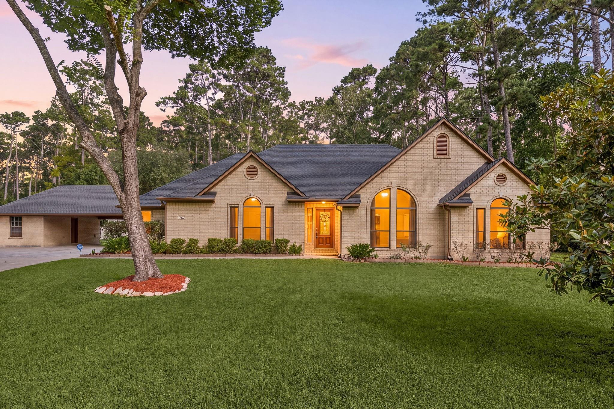 7302 Pine Drive — photo