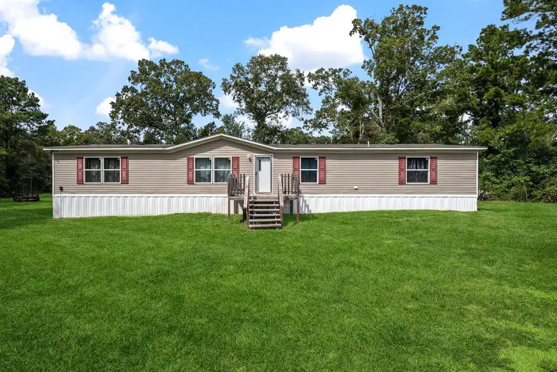 25865 Hickory Knoll Court — photo