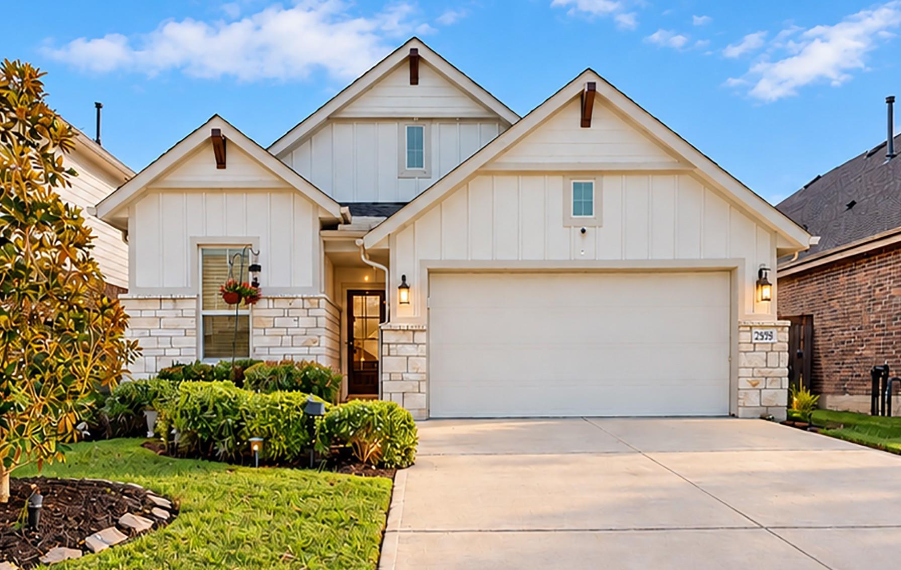 2526 Blazing Star Drive — photo