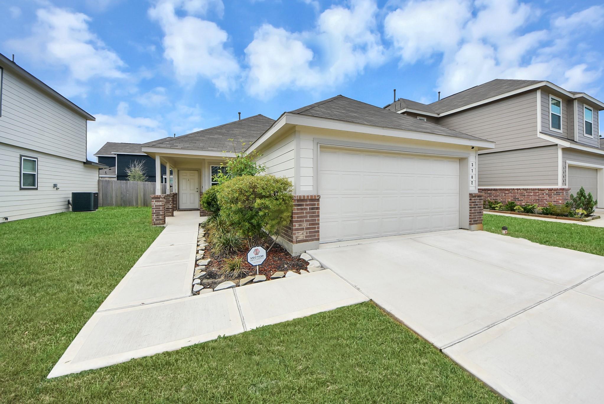 3702 Cub Drive — photo