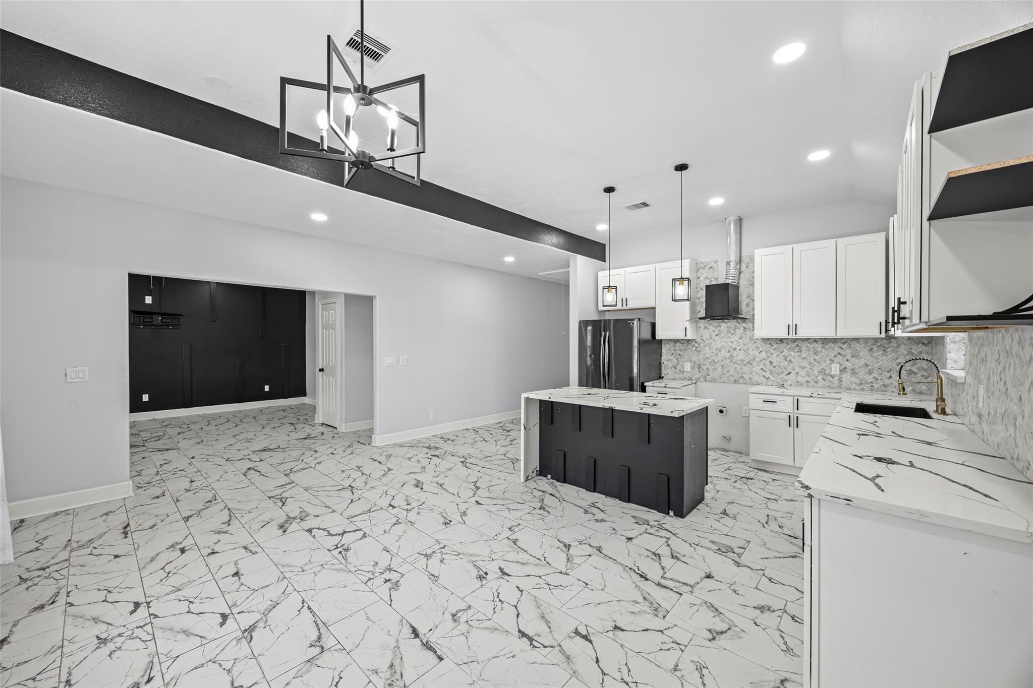 8824 Leander Street — photo