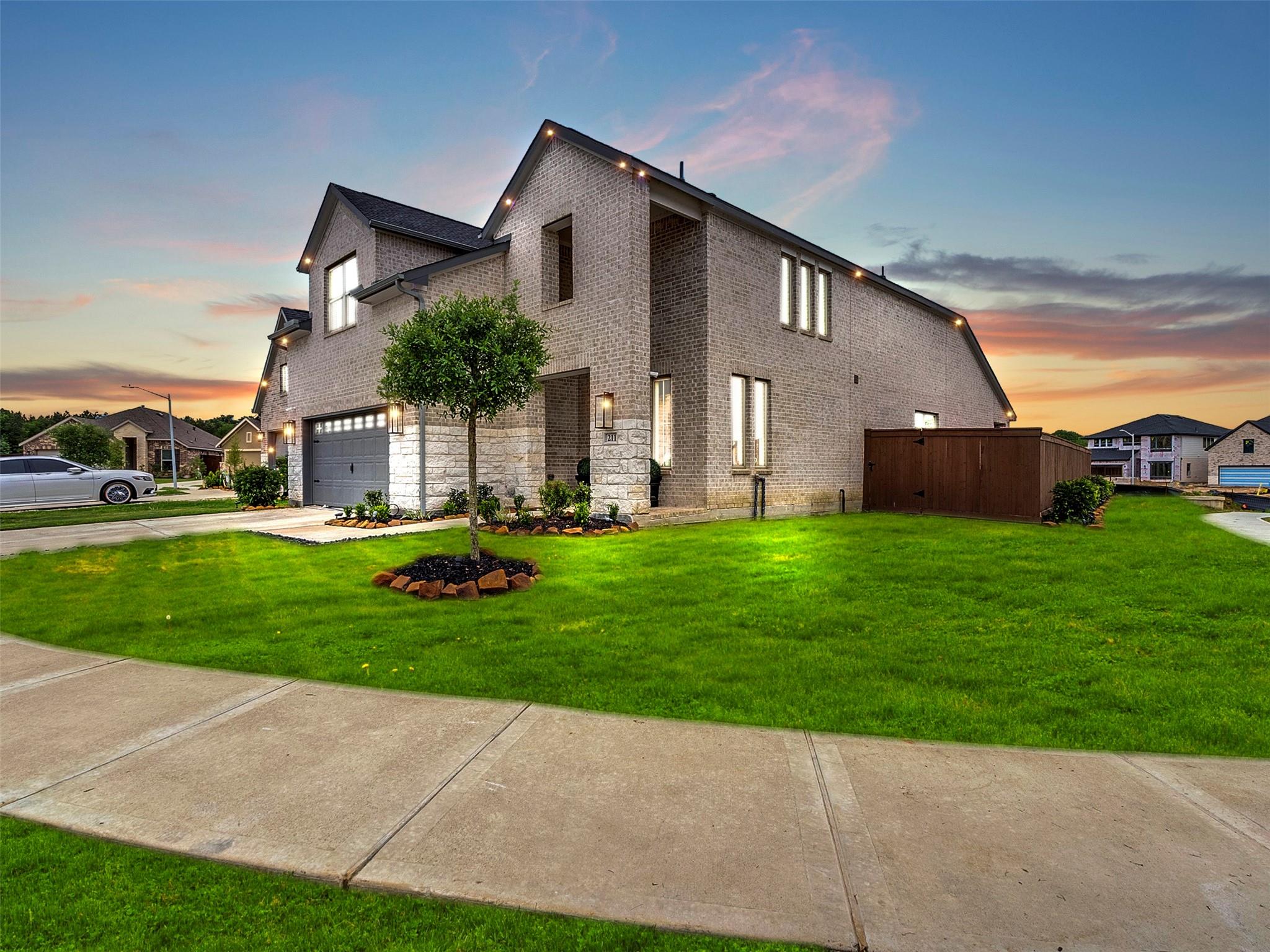 211 Vista Knoll Court — photo
