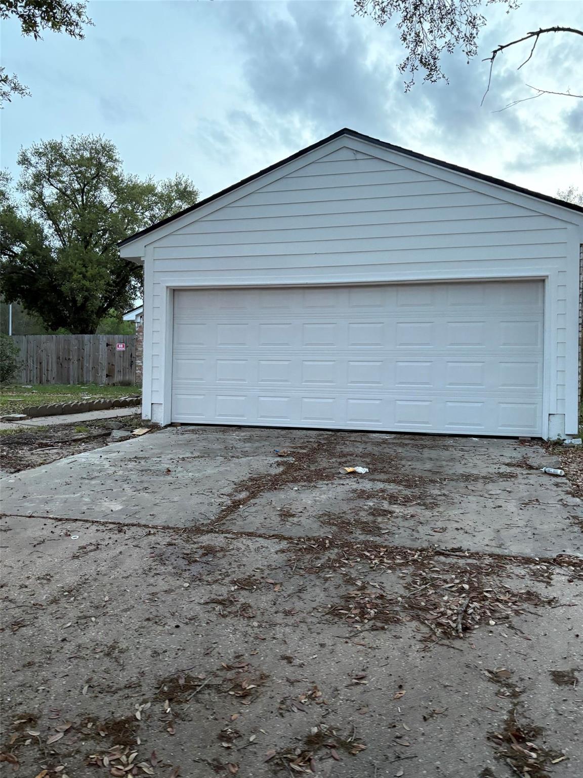 10203 Heather Hill Drive — photo