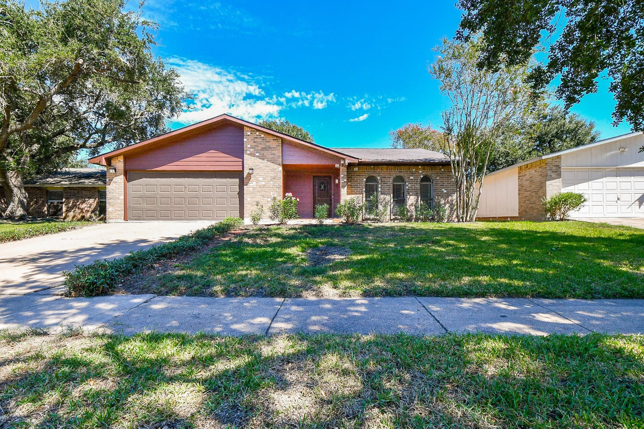 7315 El Cresta Drive — photo