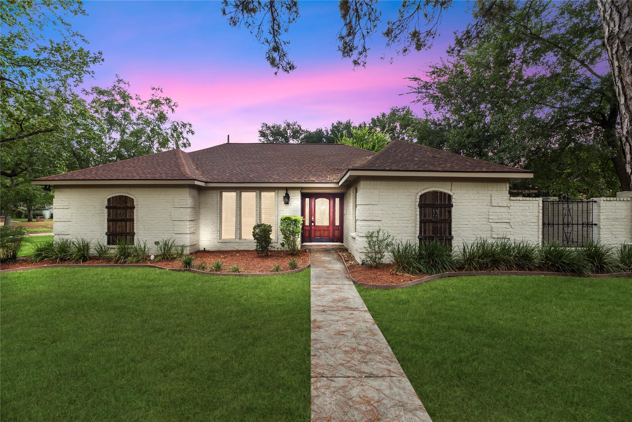 5903 Echo Lake Lane — photo