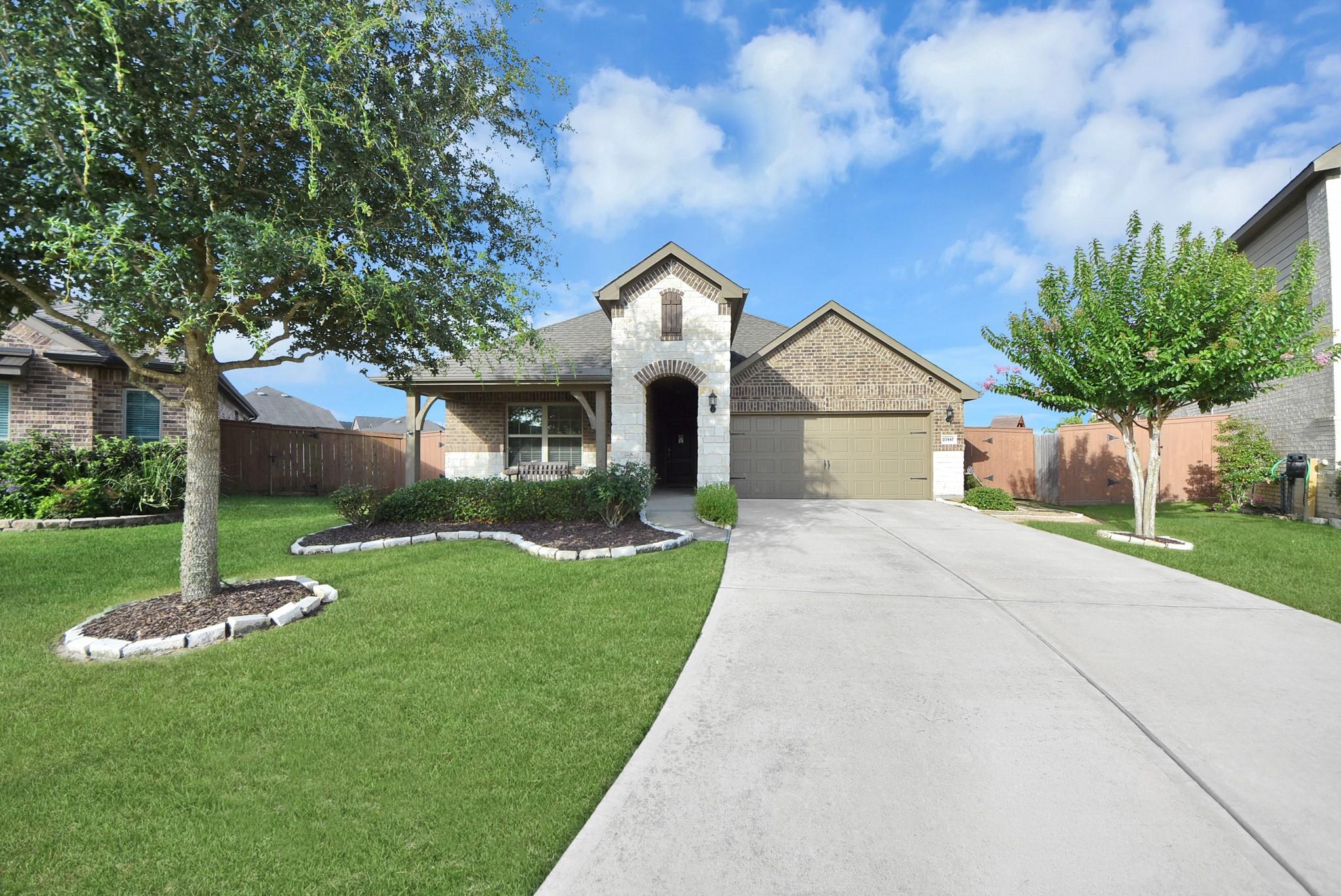 23947 Bearberry Thicket Lane — photo