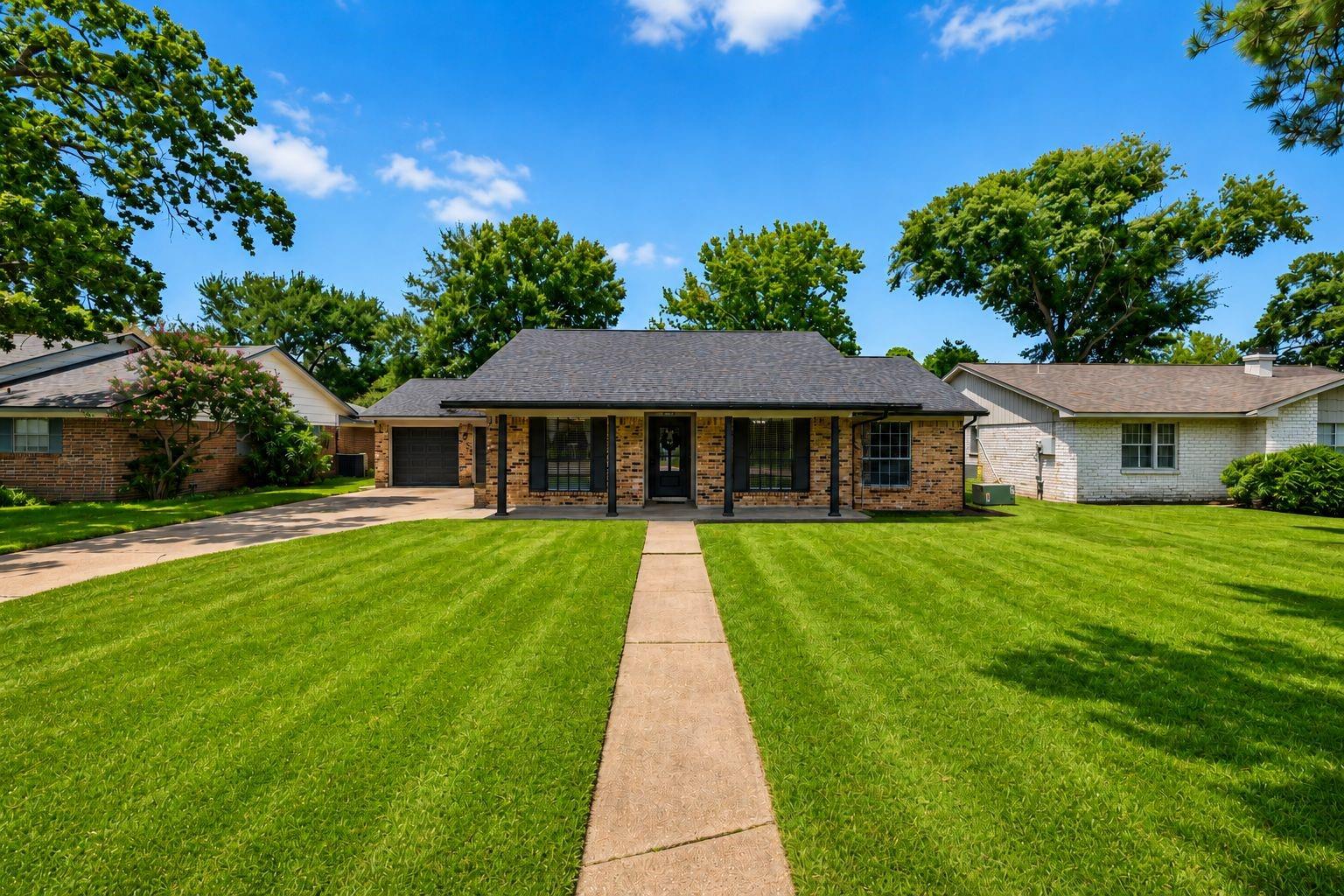 3700 Kingsway Drive — photo