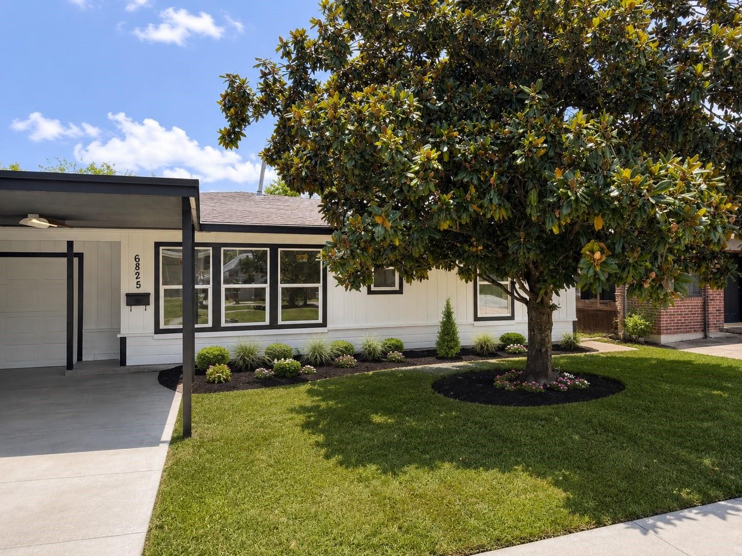 6825 Driftwood Street — photo