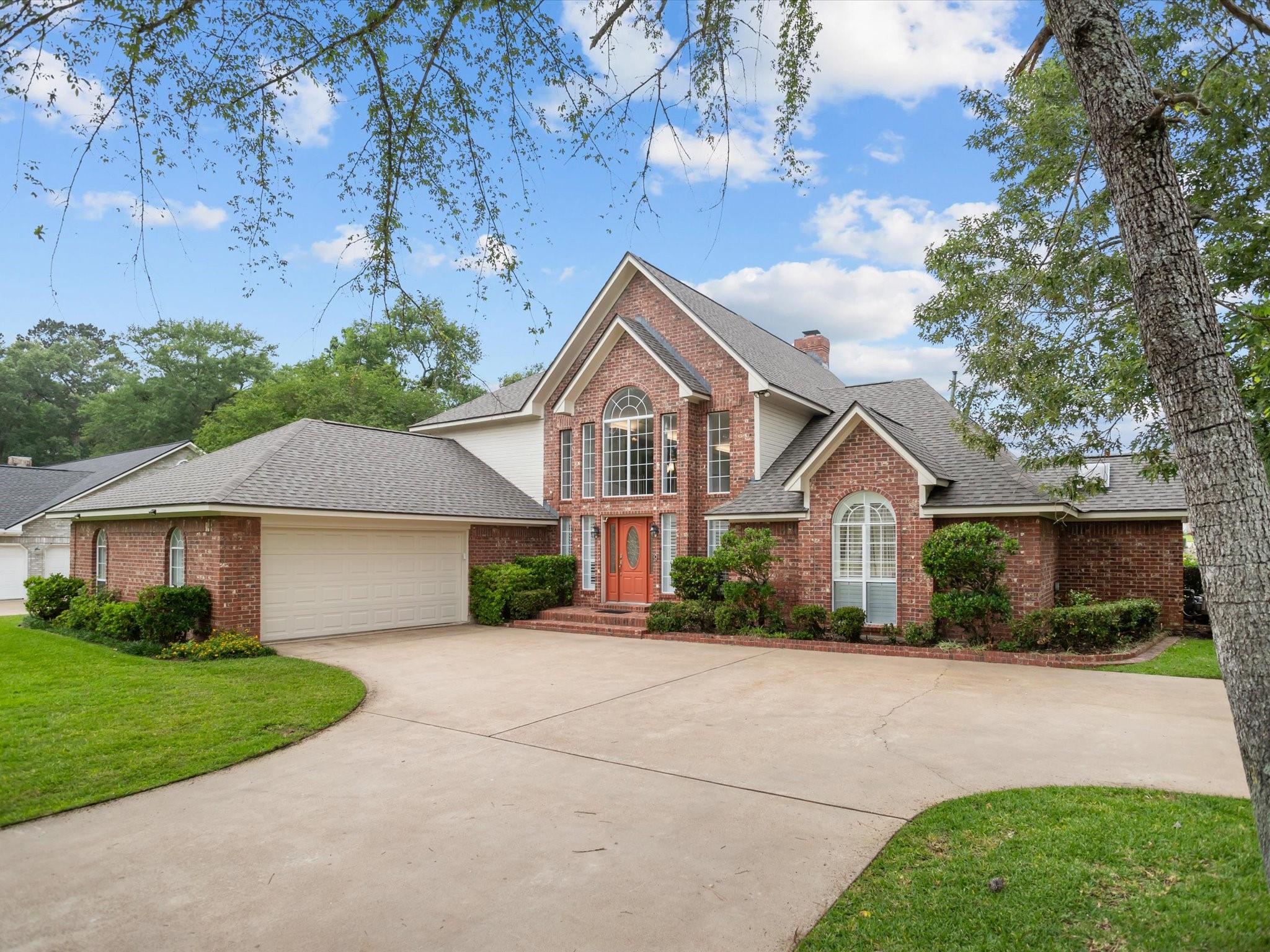 123 Crown Colony Drive — photo