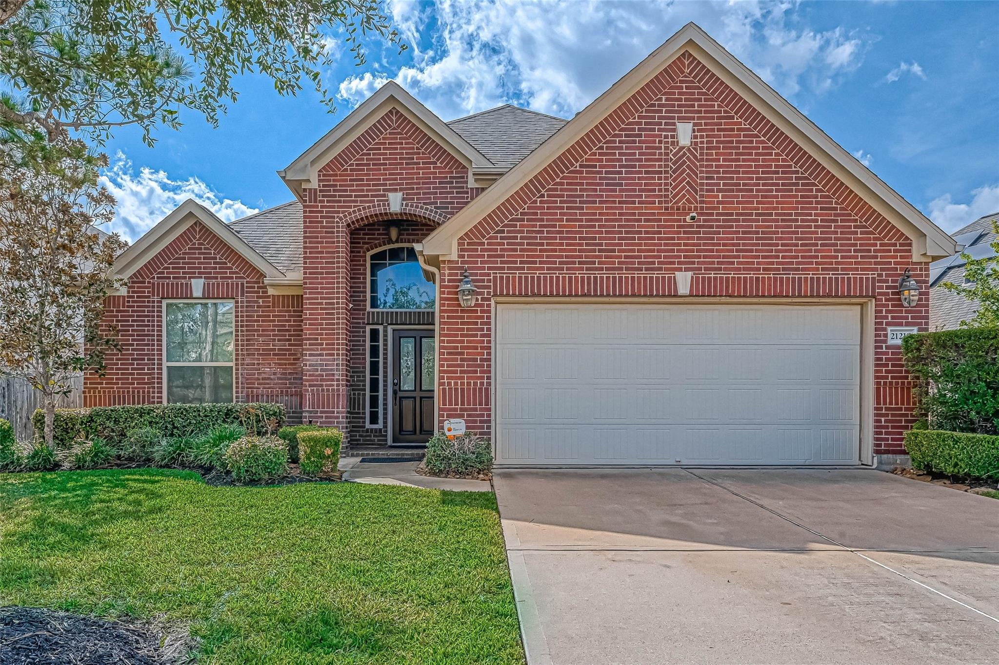 21219 Barrett Creek Lane — photo