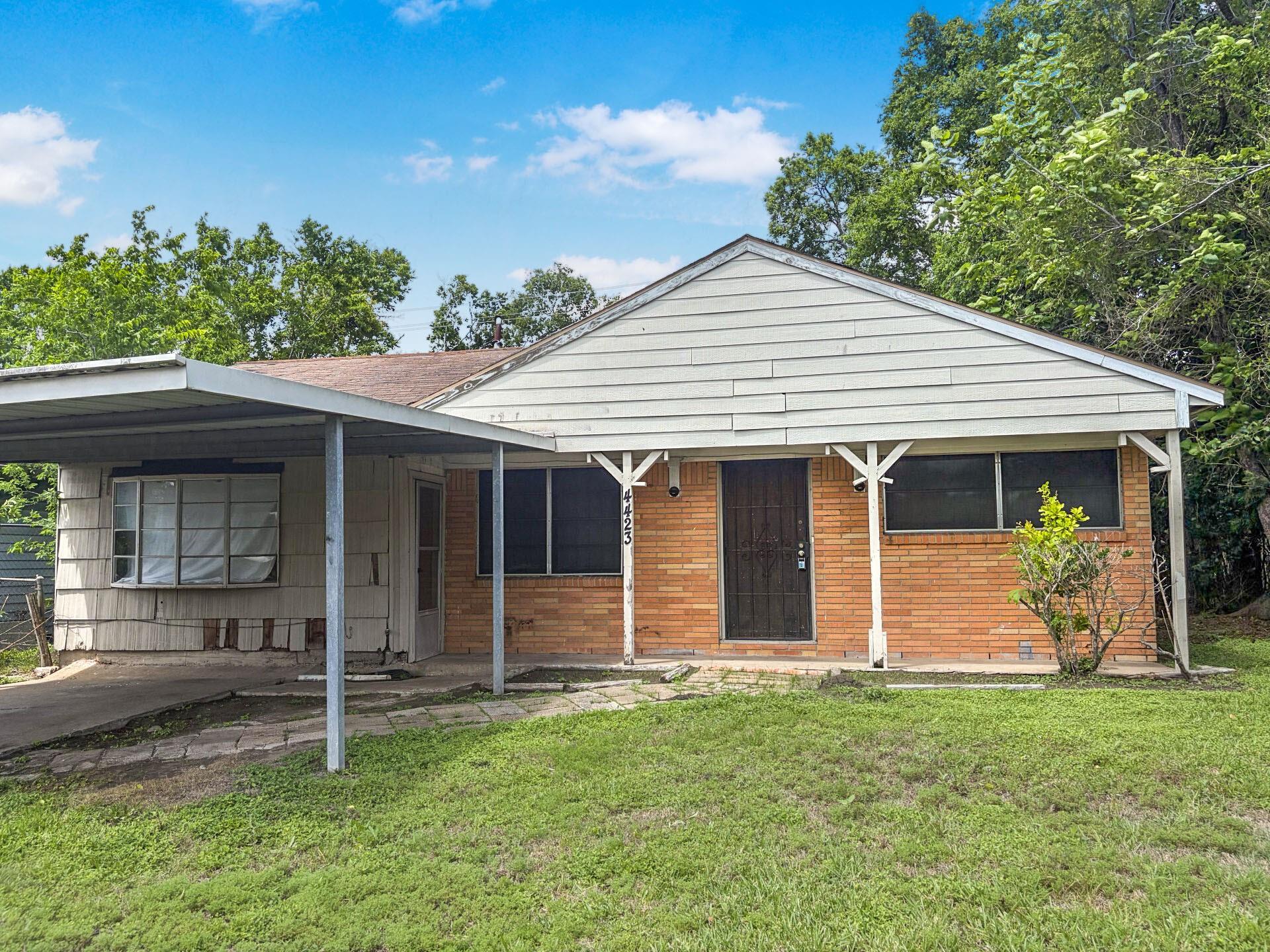 4423 Holloway Drive — photo