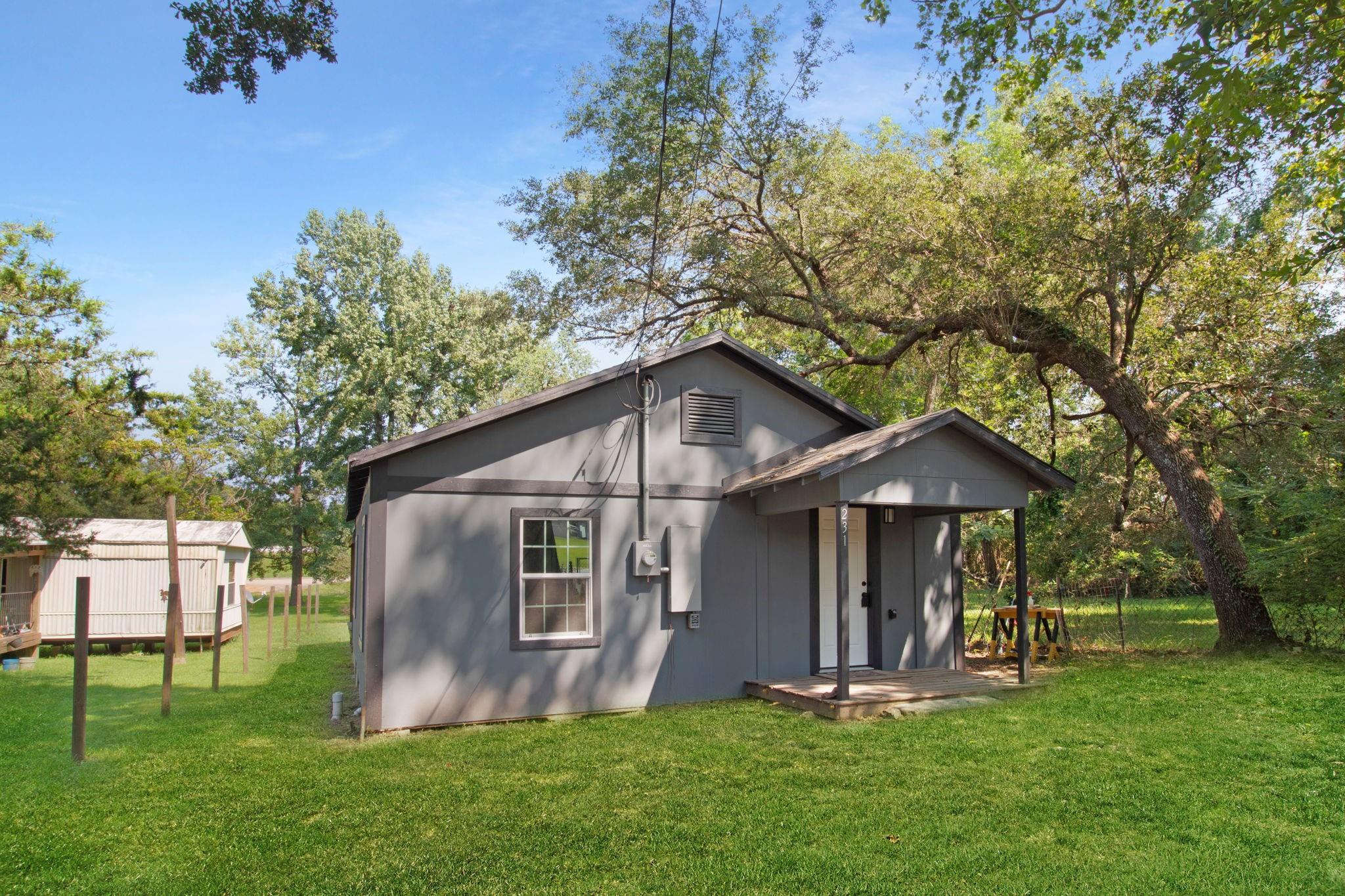 231 Page Avenue — photo