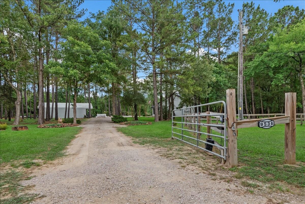 9536 County Road 208 — photo