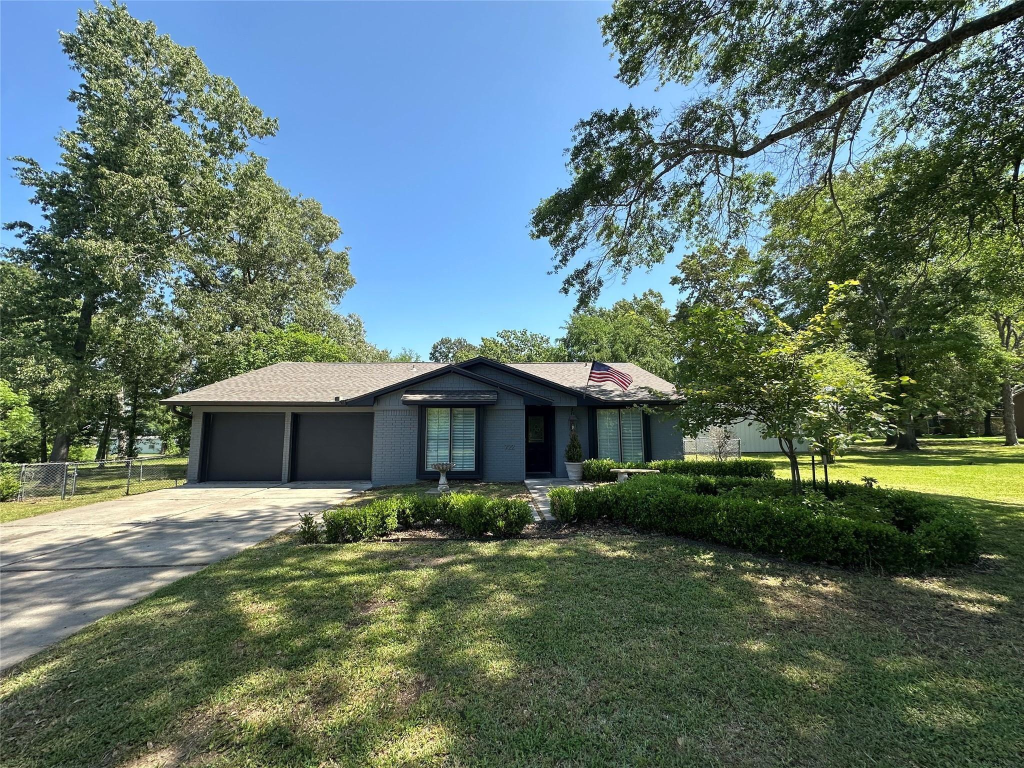 722 Indian Hill Boulevard — photo
