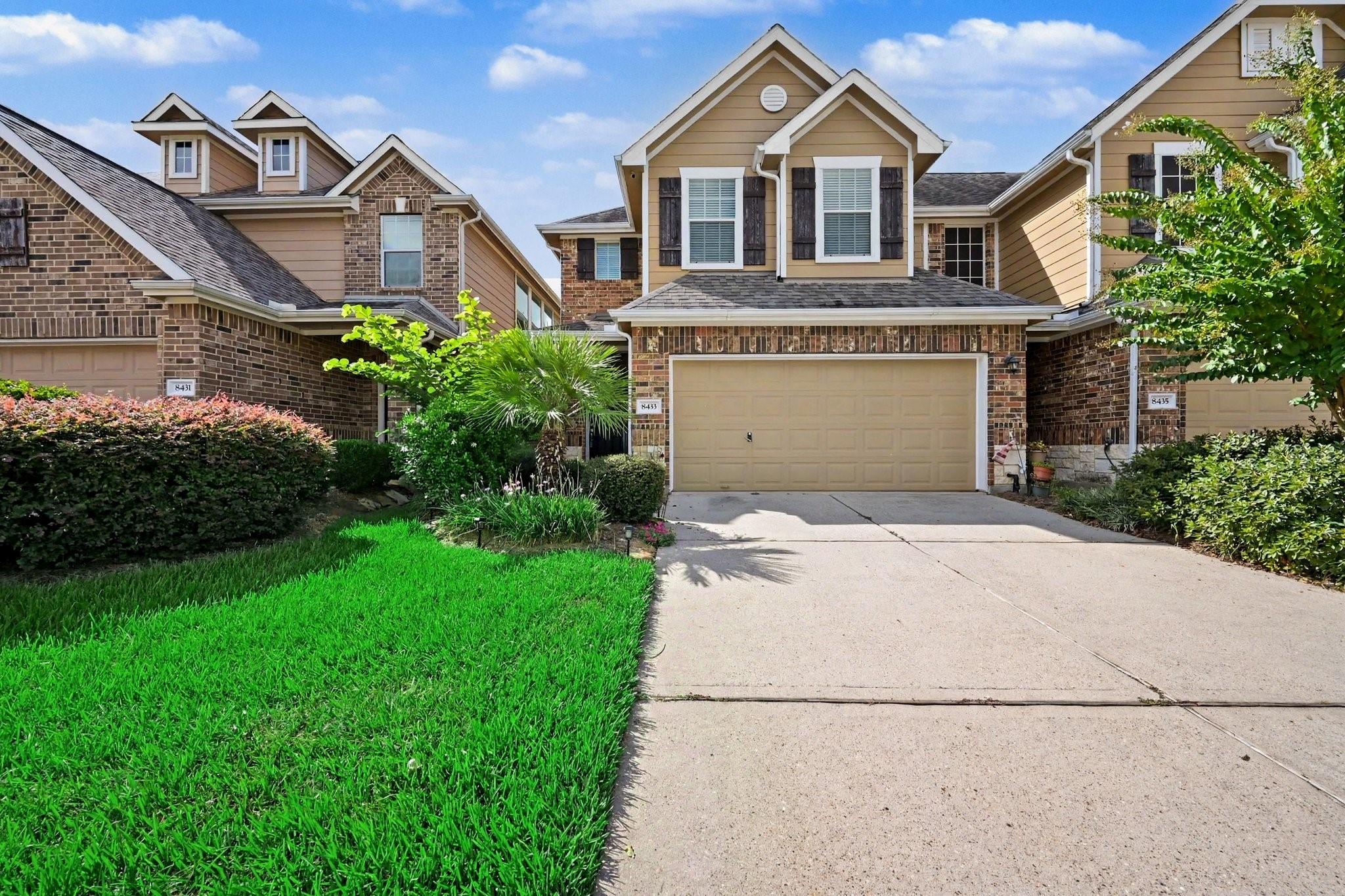 8433 Sunset Loch Drive — photo