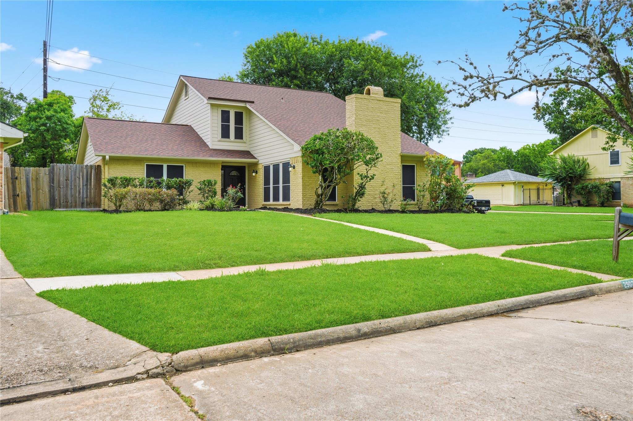 2902 Colony Drive — photo