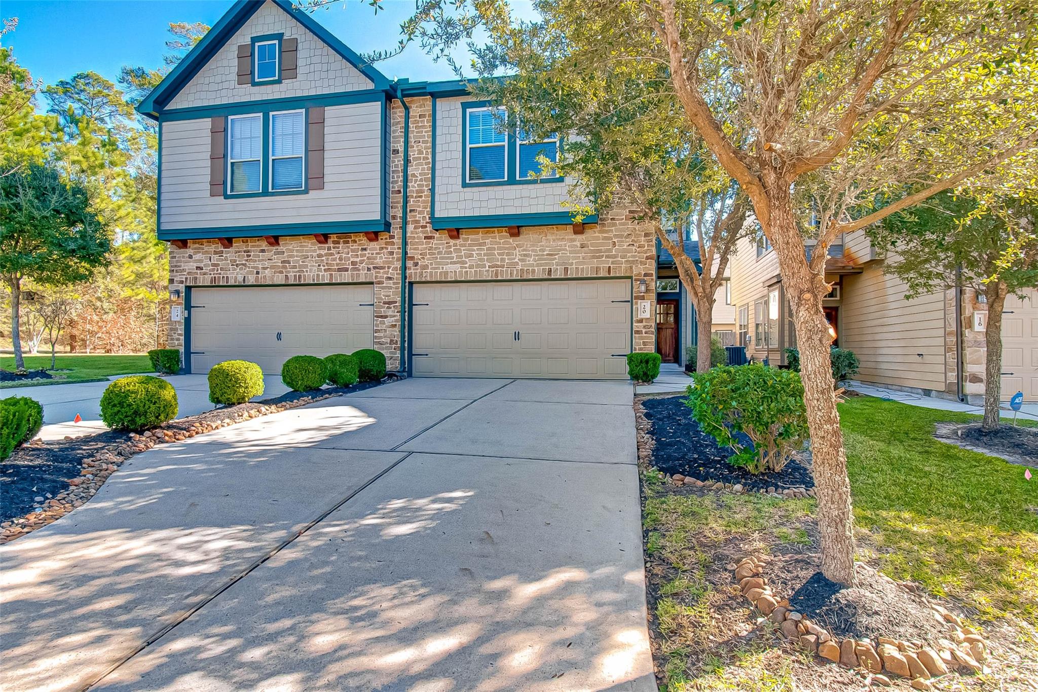 20 Cheswood Manor Court — photo