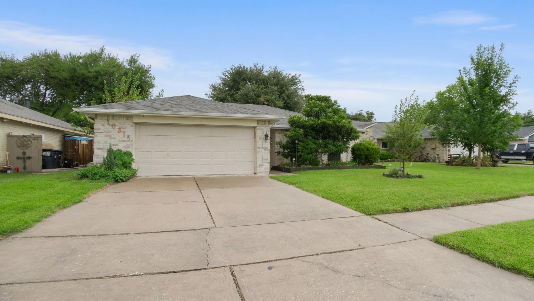 10315 Hollow Canyon Court — photo