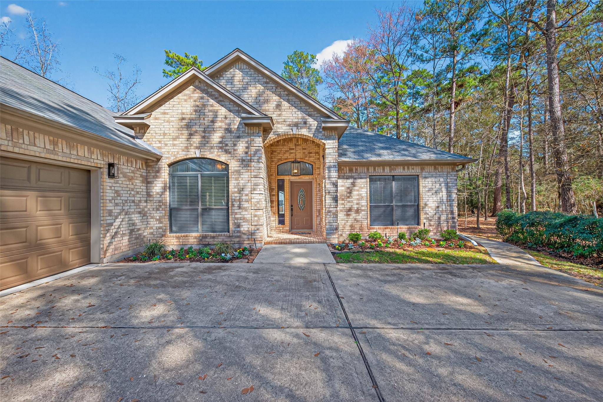 5030 Highland Pass — photo