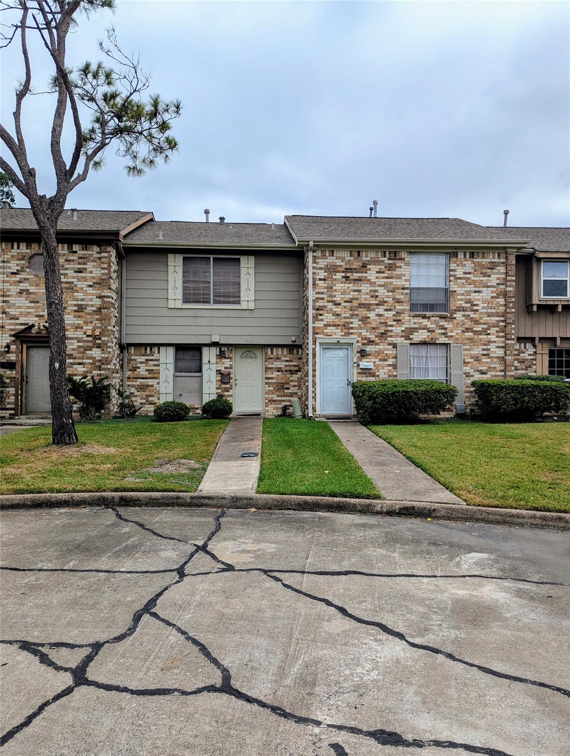 1515 Cedar Cove Street — photo