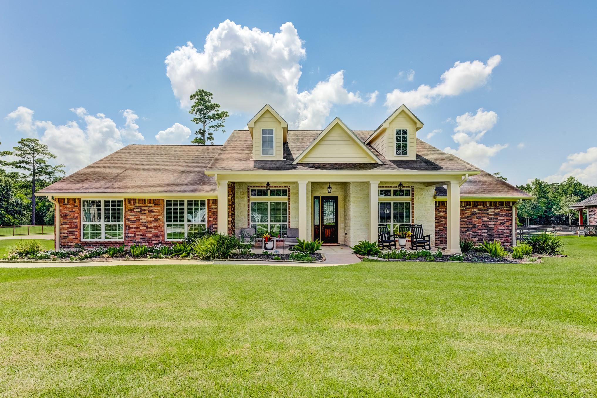 7219 Bayou Timber Drive — photo