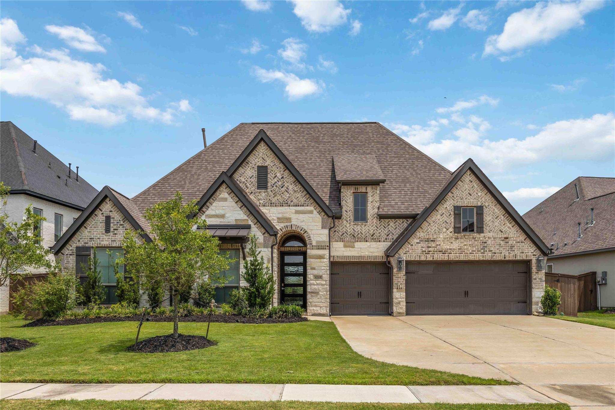 4215 Martin Ridge Drive — photo