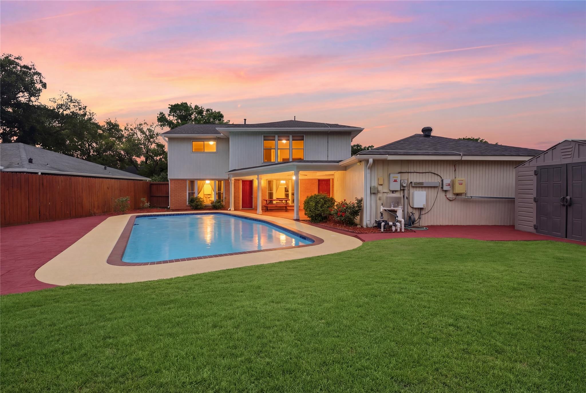 15319 Seahorse Drive — photo