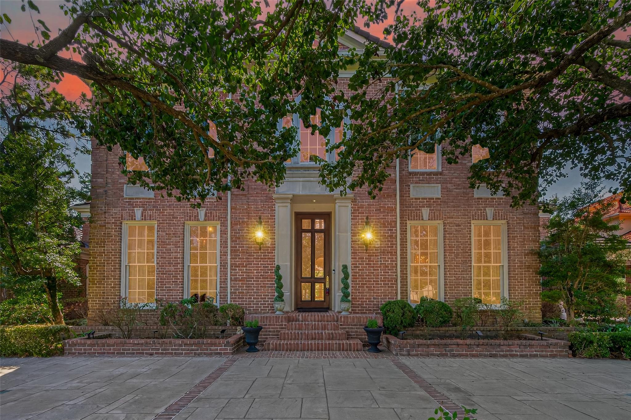 16703 Southern Oaks Drive — photo