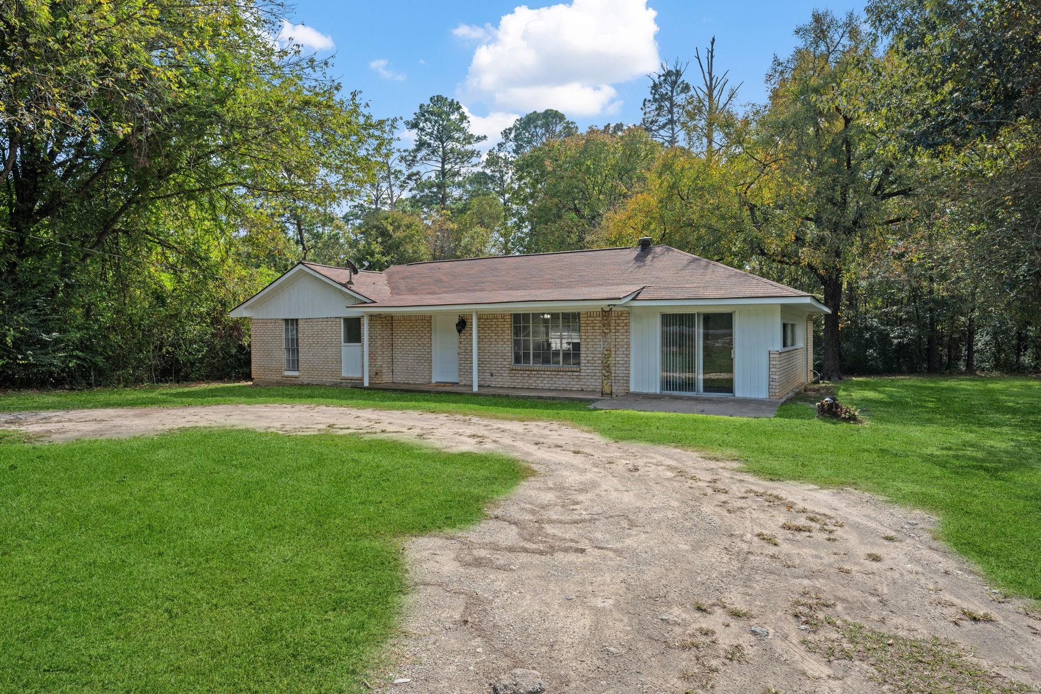 6470 FM 356 — photo