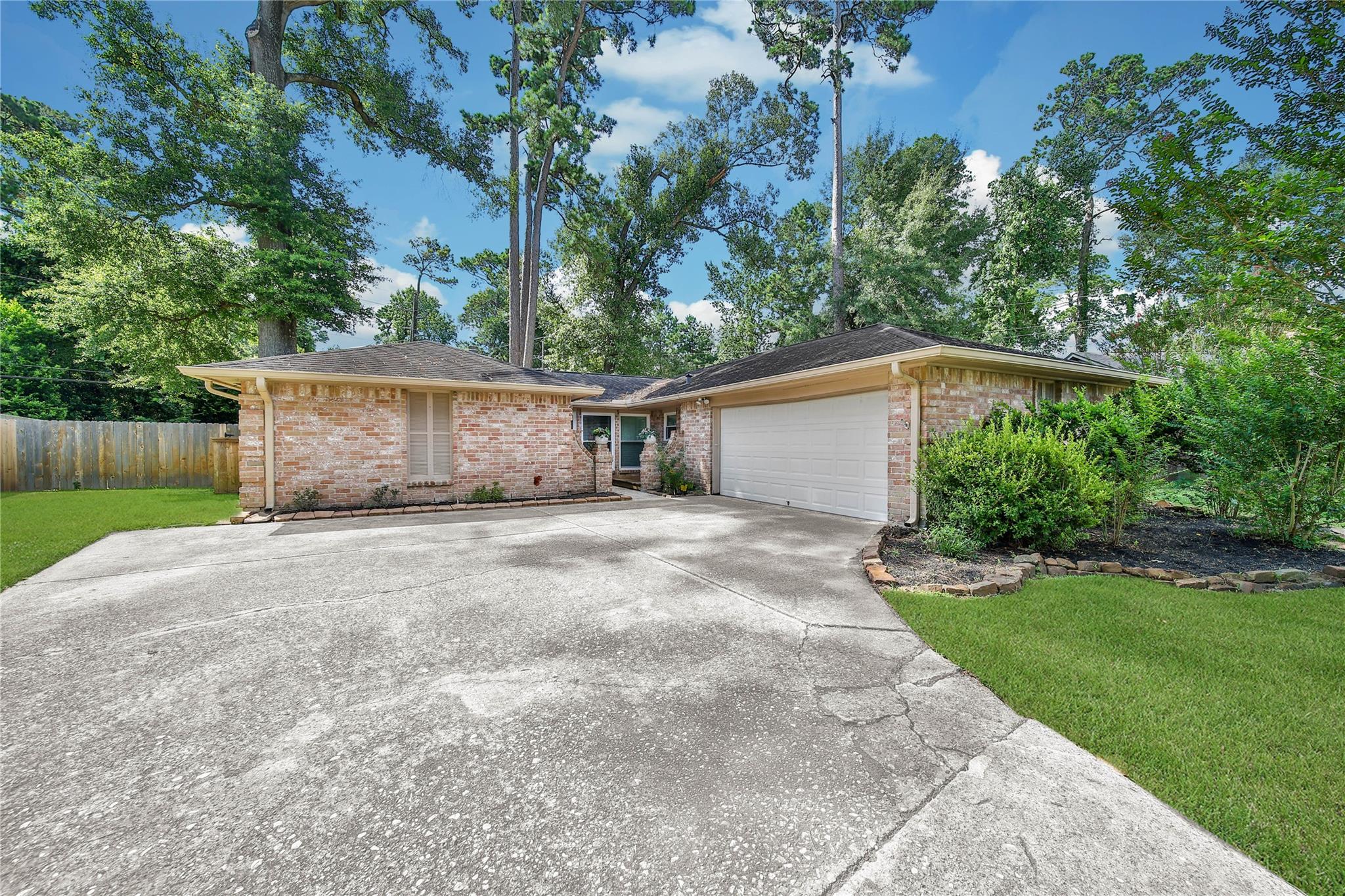 2774 Tinechester Drive — photo