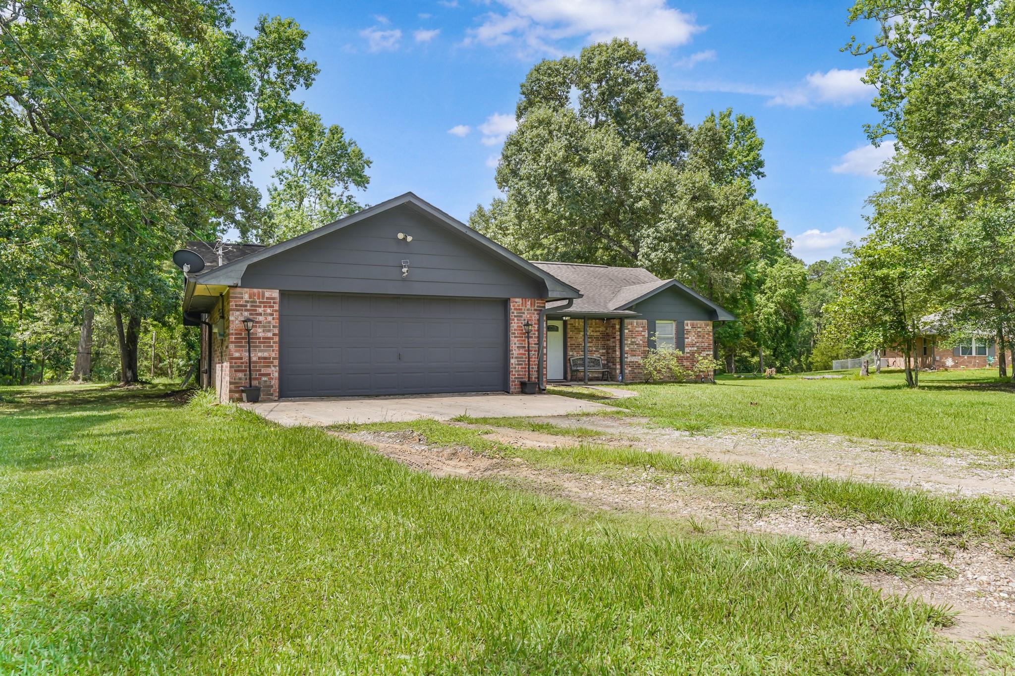 14 County Road 6403 — photo