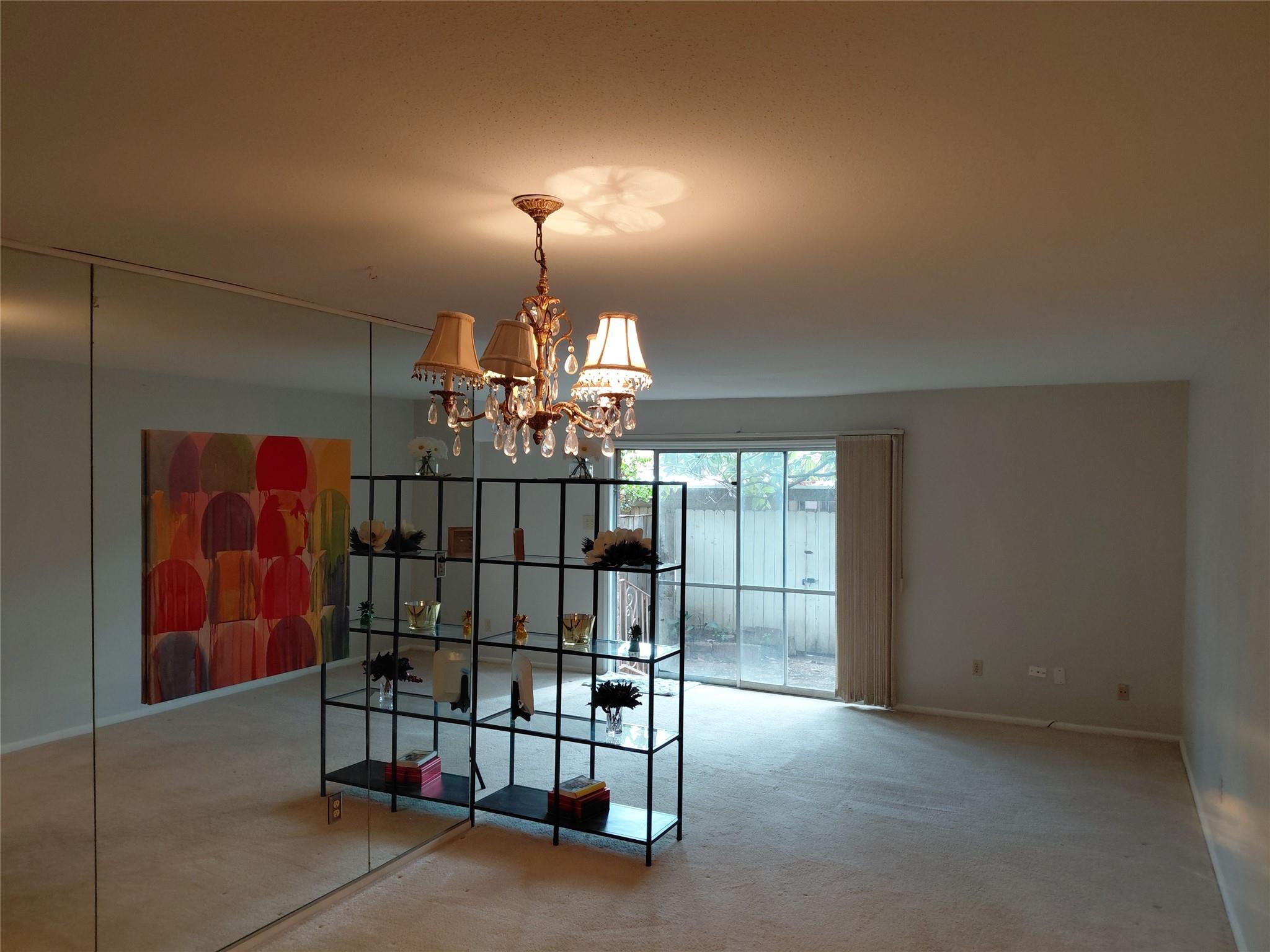 406 N Post Oak Lane — photo