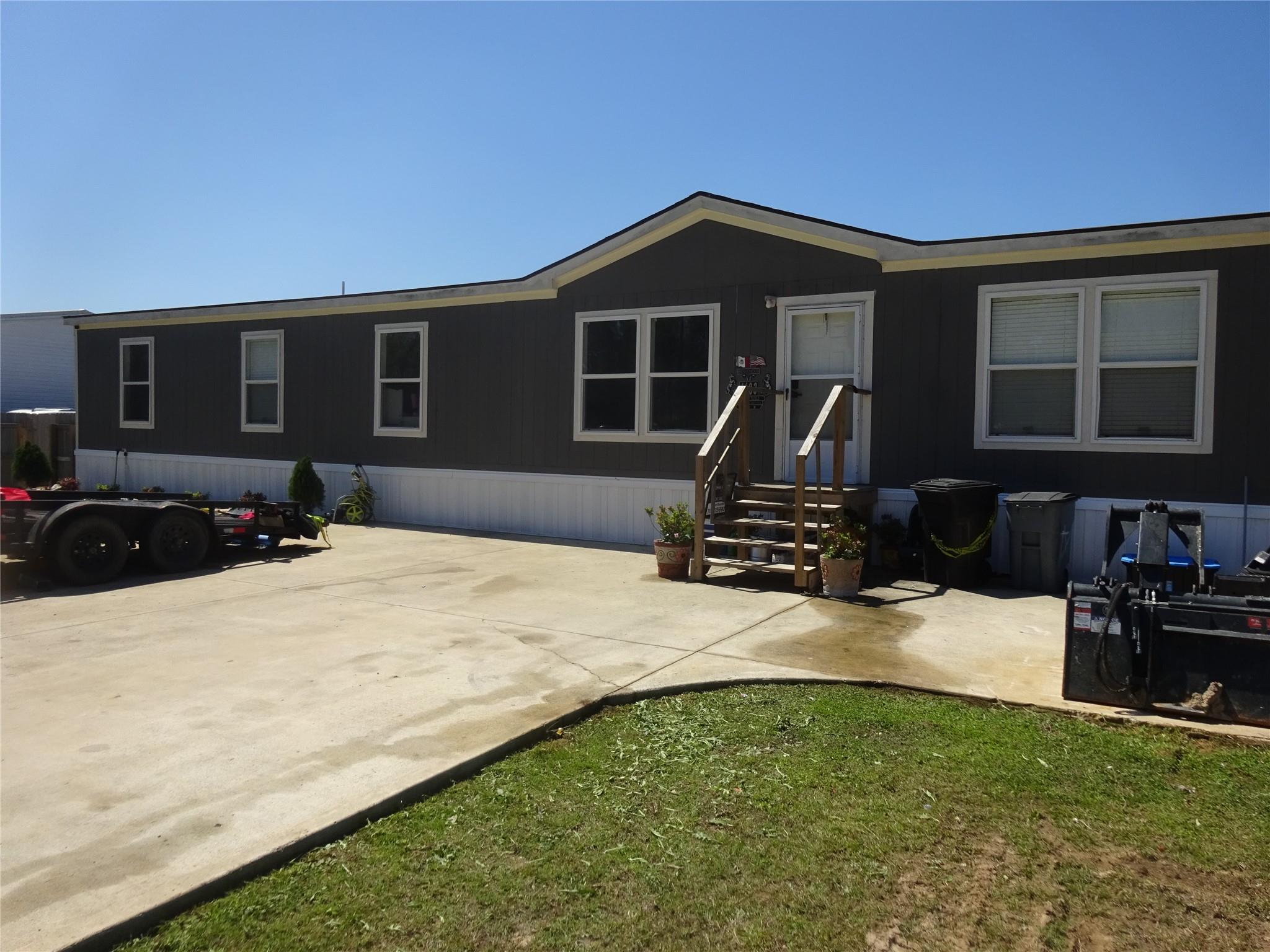 1183 Road 5263 — photo