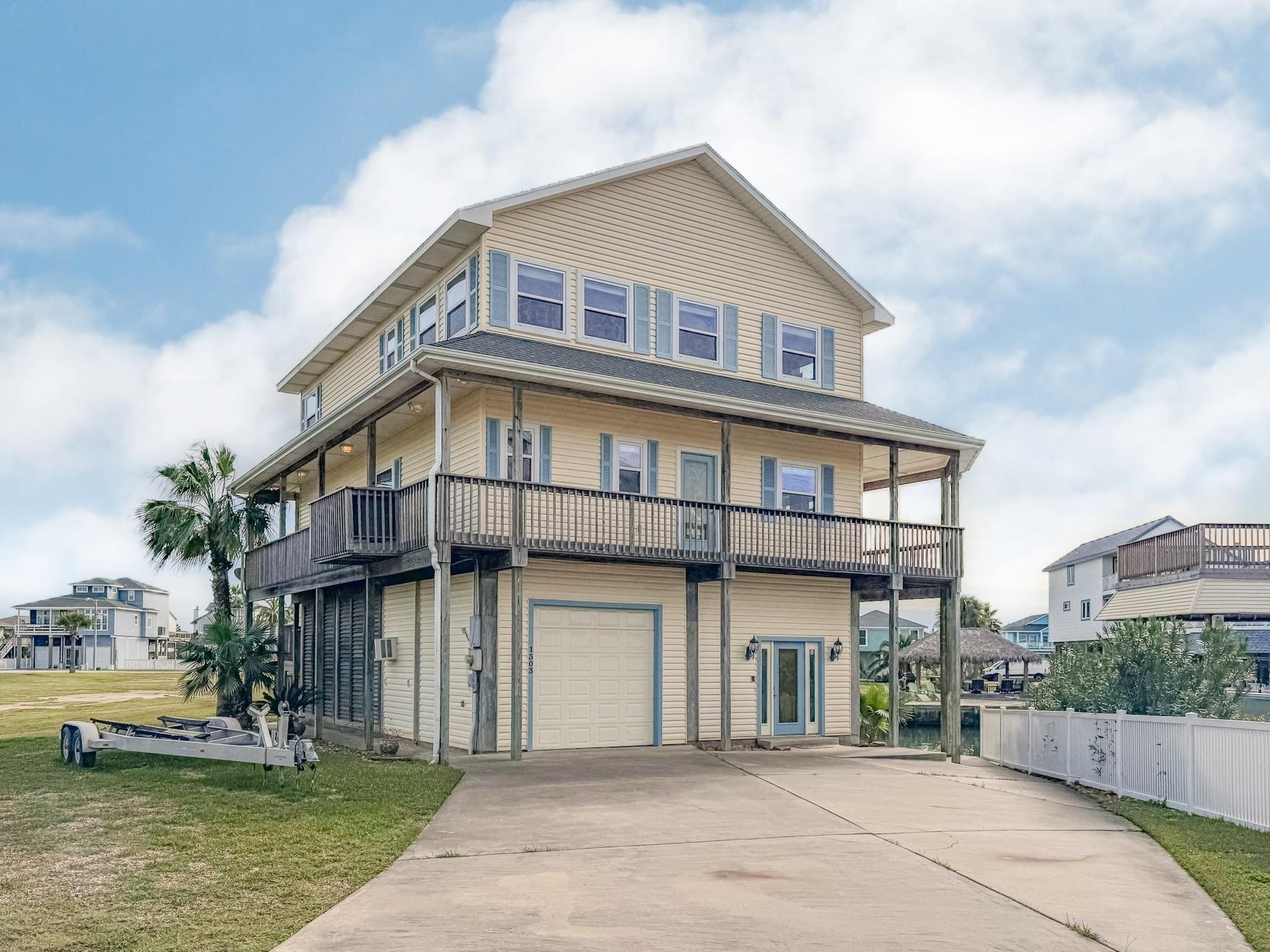 1303 Tiki Drive — photo