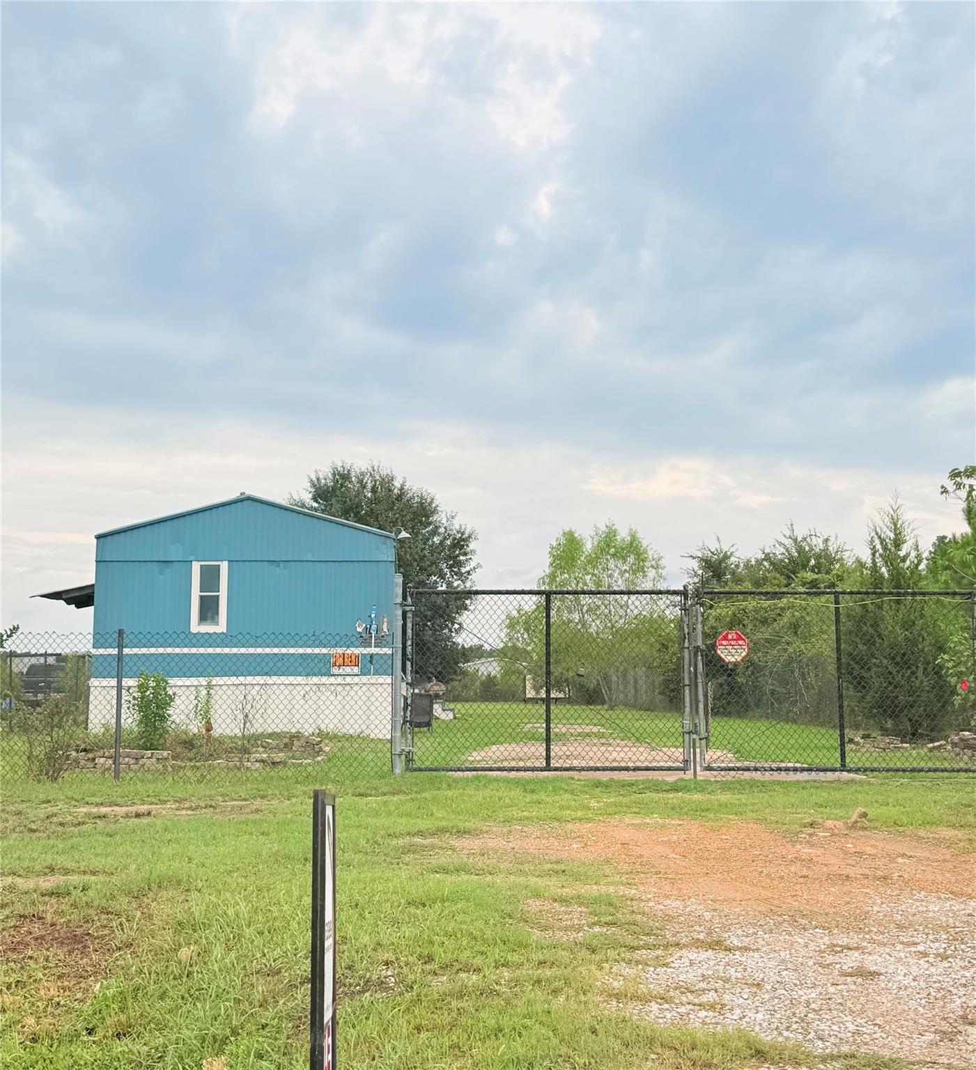 747 Road 5210 — photo
