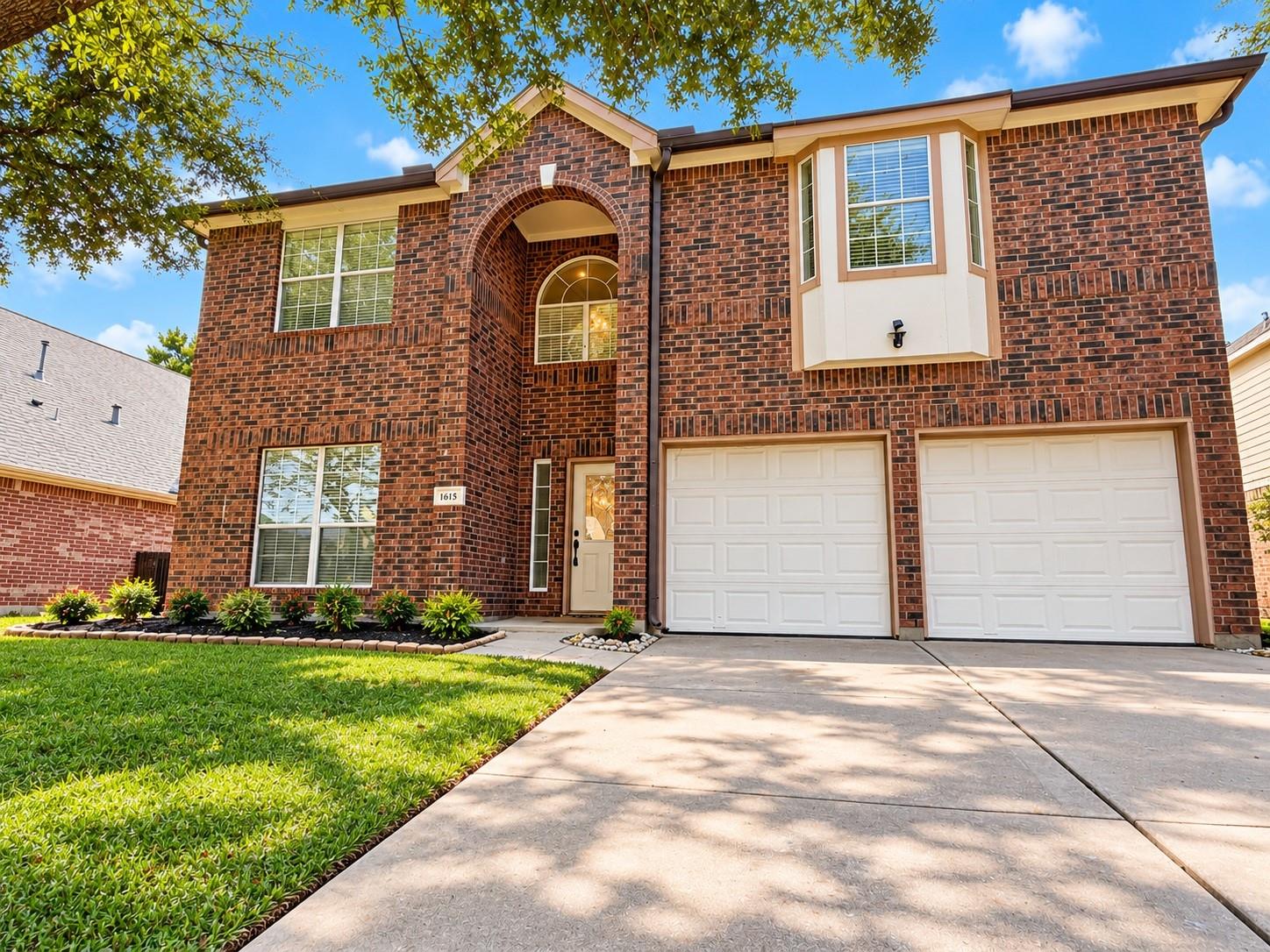 1615 Palisade Green Drive — photo