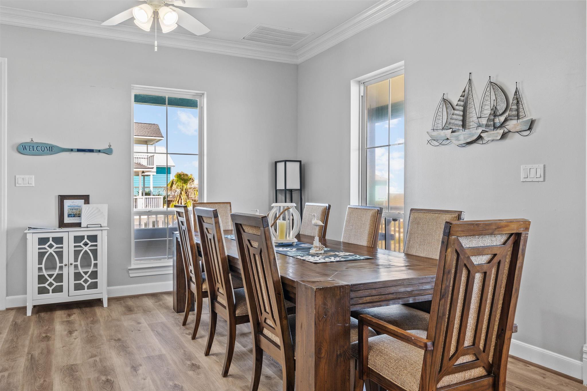 522 Dolphin, Freeport, TX 77541 — photo 2
