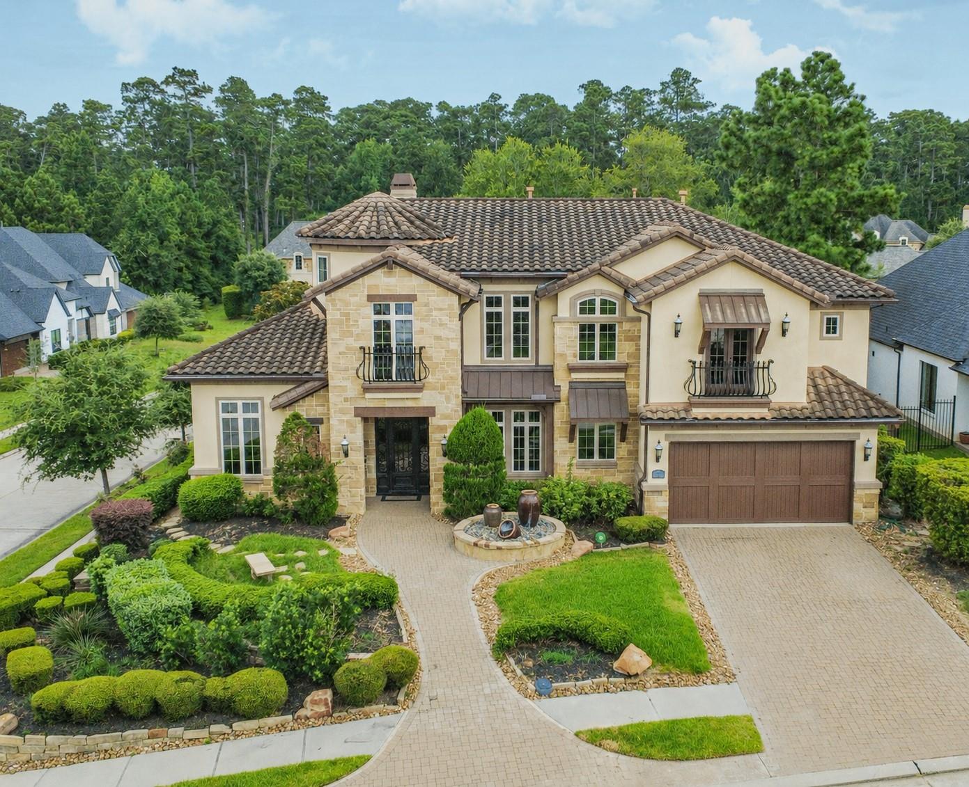 111 Oak Estates Drive — photo