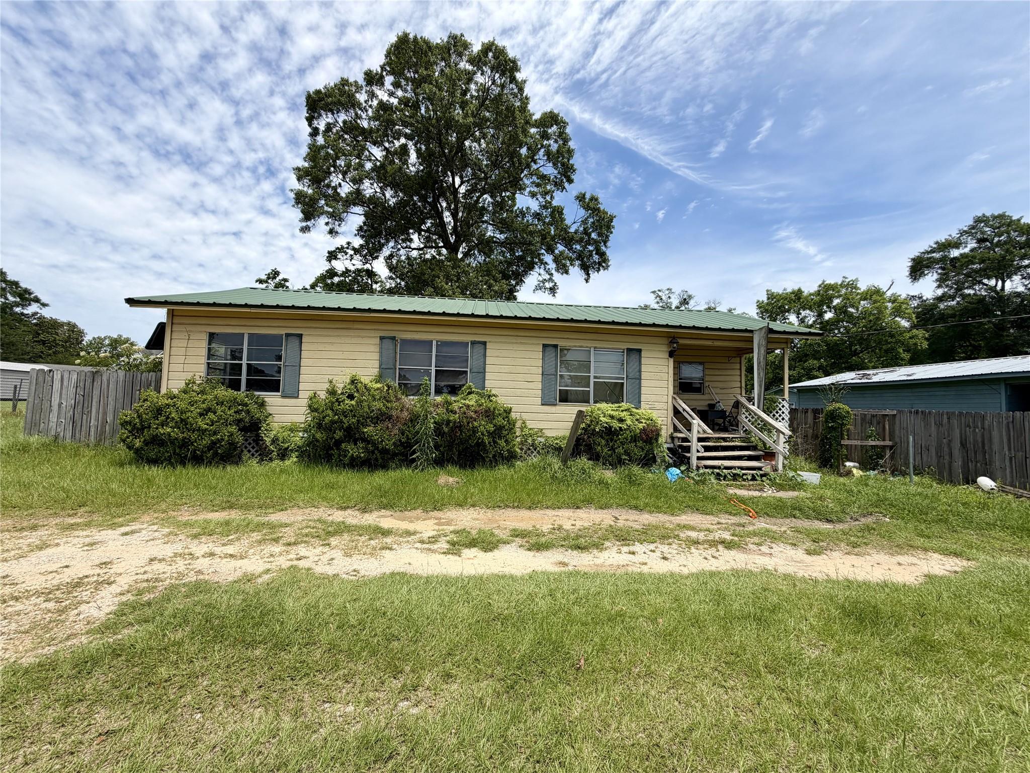 516 W Martin Luther King Street — photo